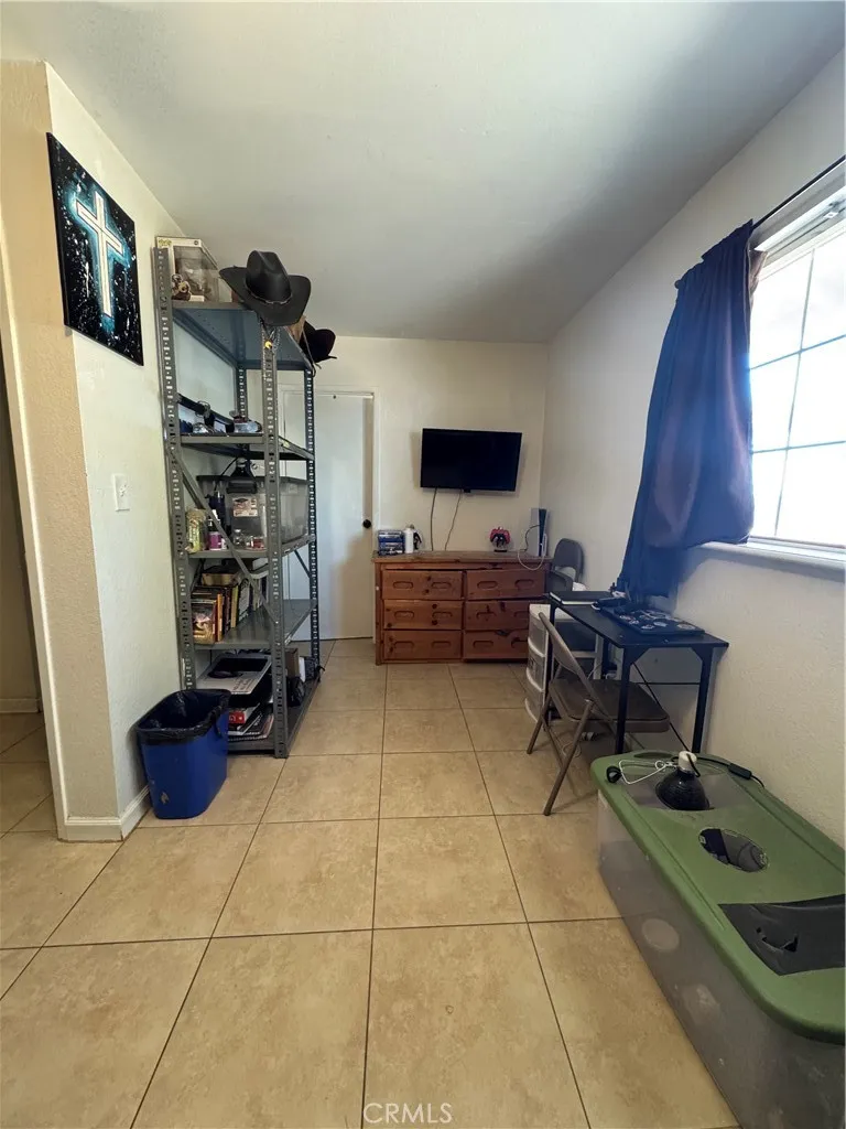 14530 Manzano Victorville, CA 92392