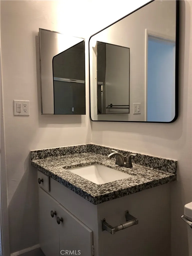 312 10th Street #E Huntington Beach, CA 92648