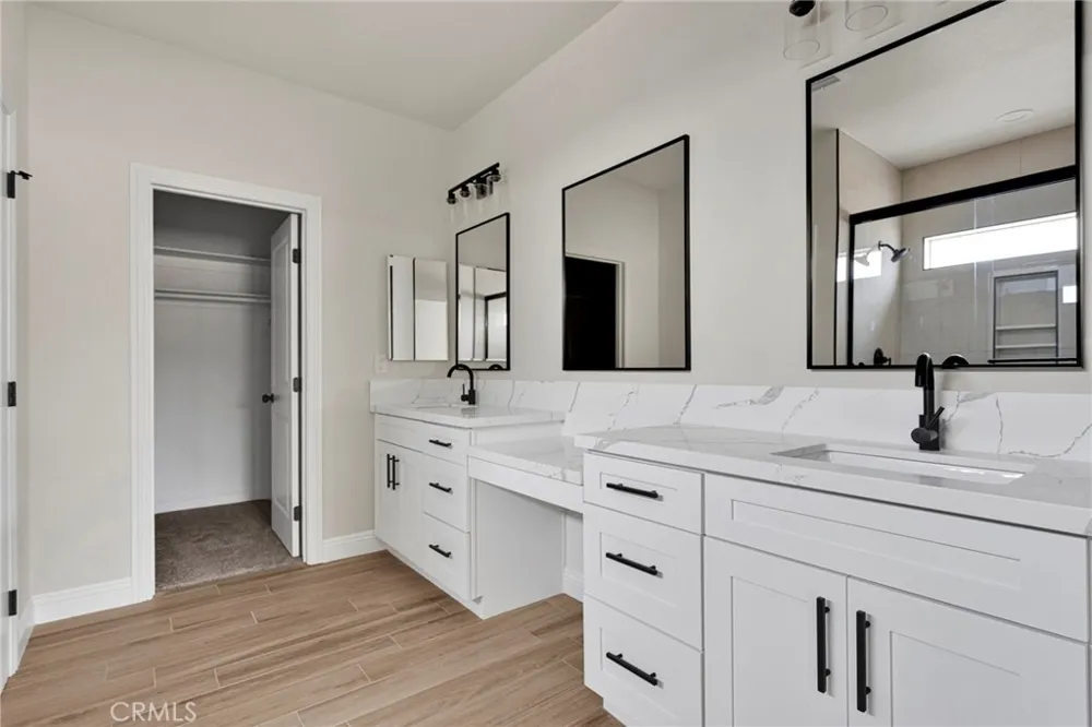 15561 Apple Valley Road Apple Valley, CA 92307