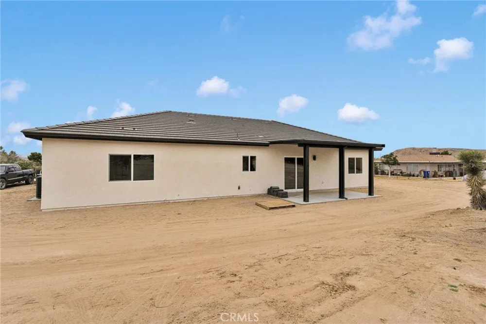 15561 Apple Valley Road Apple Valley, CA 92307