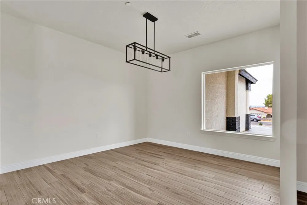 15561 Apple Valley Road Apple Valley, CA 92307
