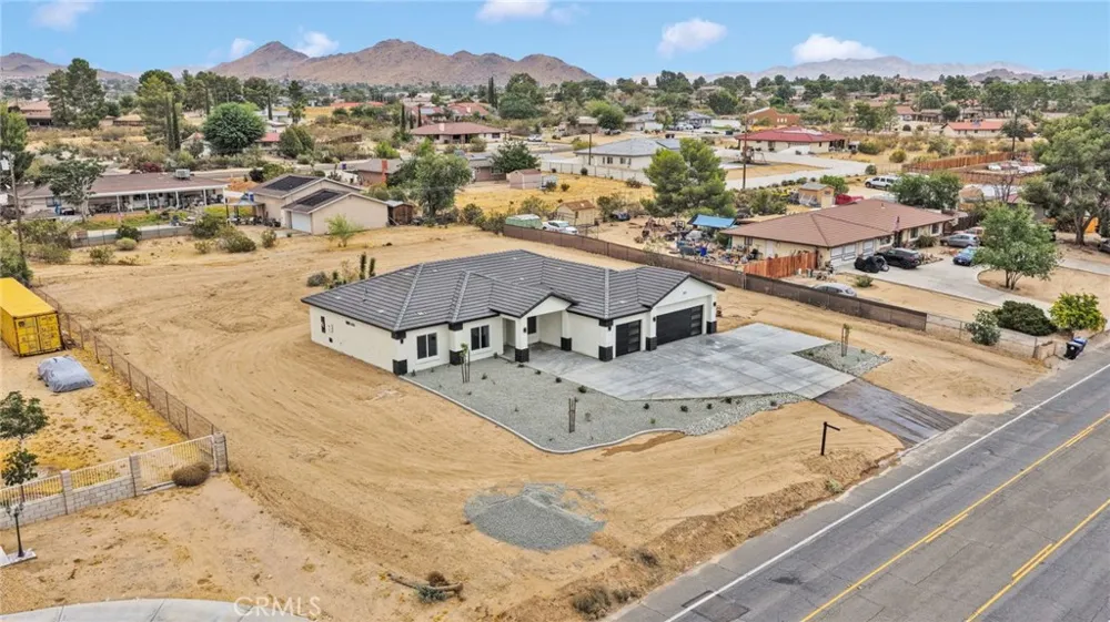 15561 Apple Valley Road Apple Valley, CA 92307
