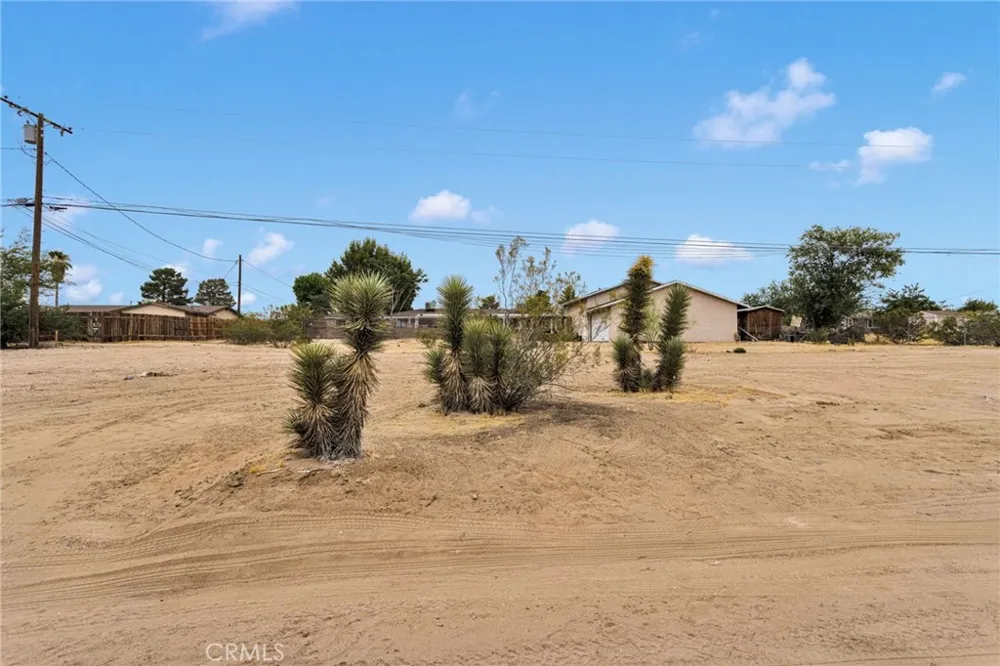 15561 Apple Valley Road Apple Valley, CA 92307