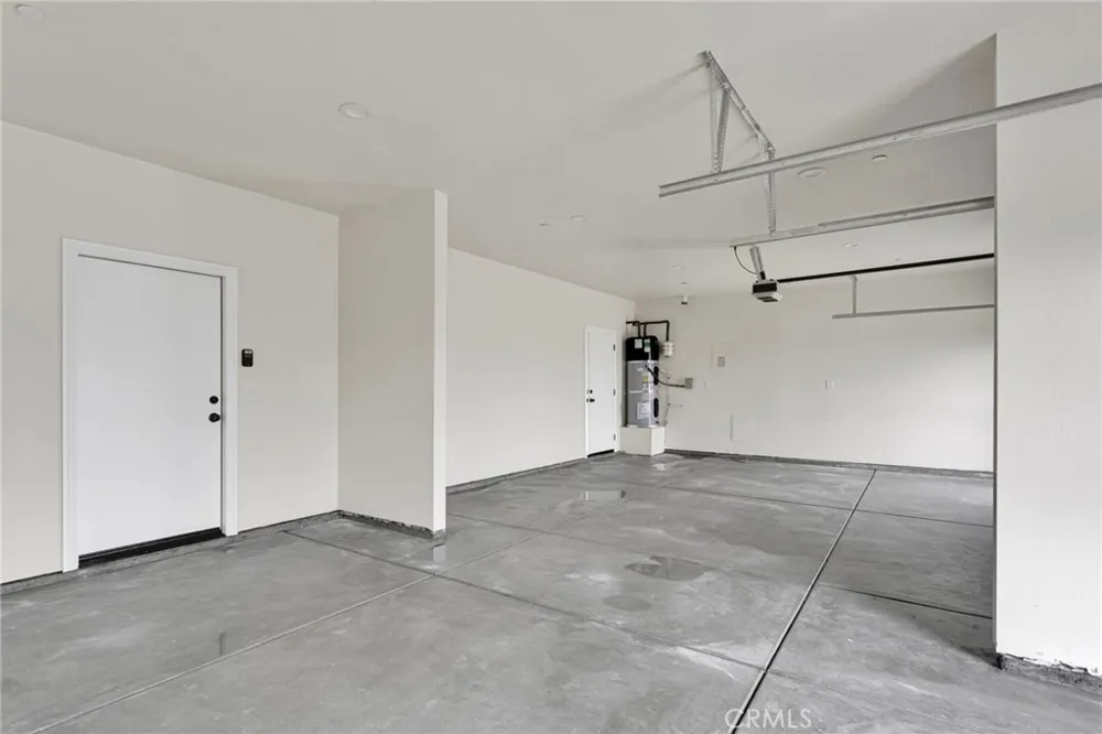 15561 Apple Valley Road Apple Valley, CA 92307