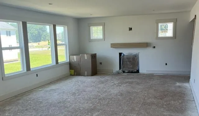 671 Waterford Village Drive NW Walker City, MI 49534