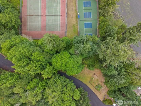 6 Kala Lagoon Court