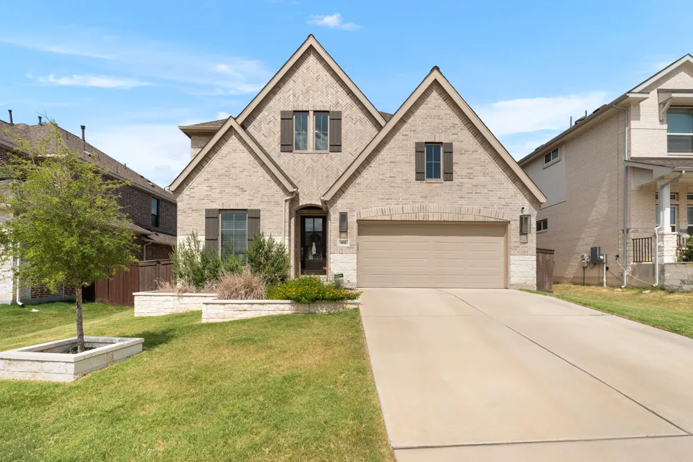 932 Mollie McBride Lane Leander, TX 78641