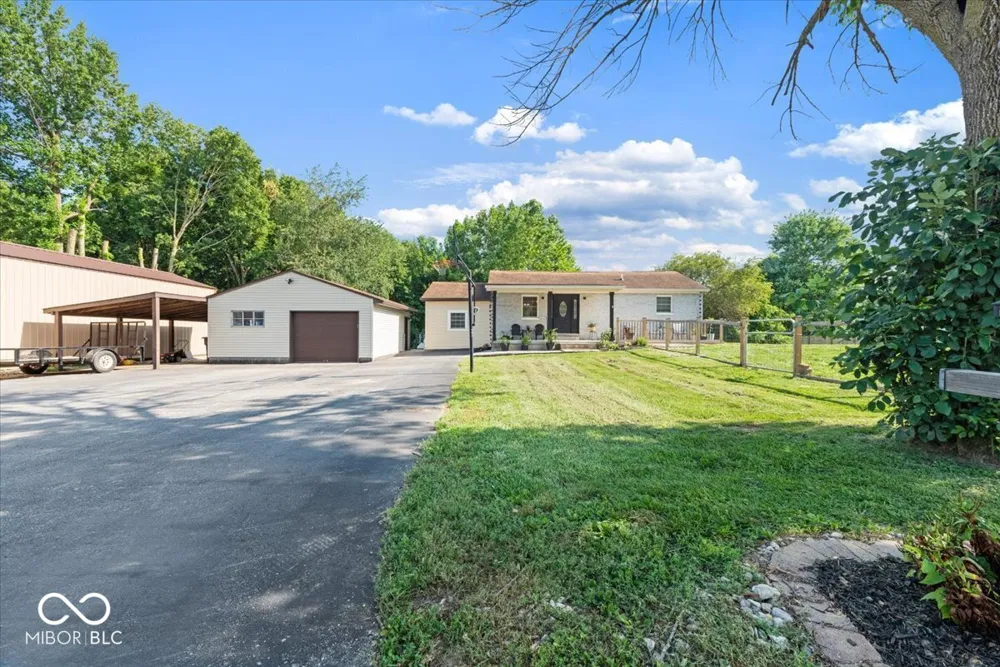 7785 E North Drive Camby, IN 46113
