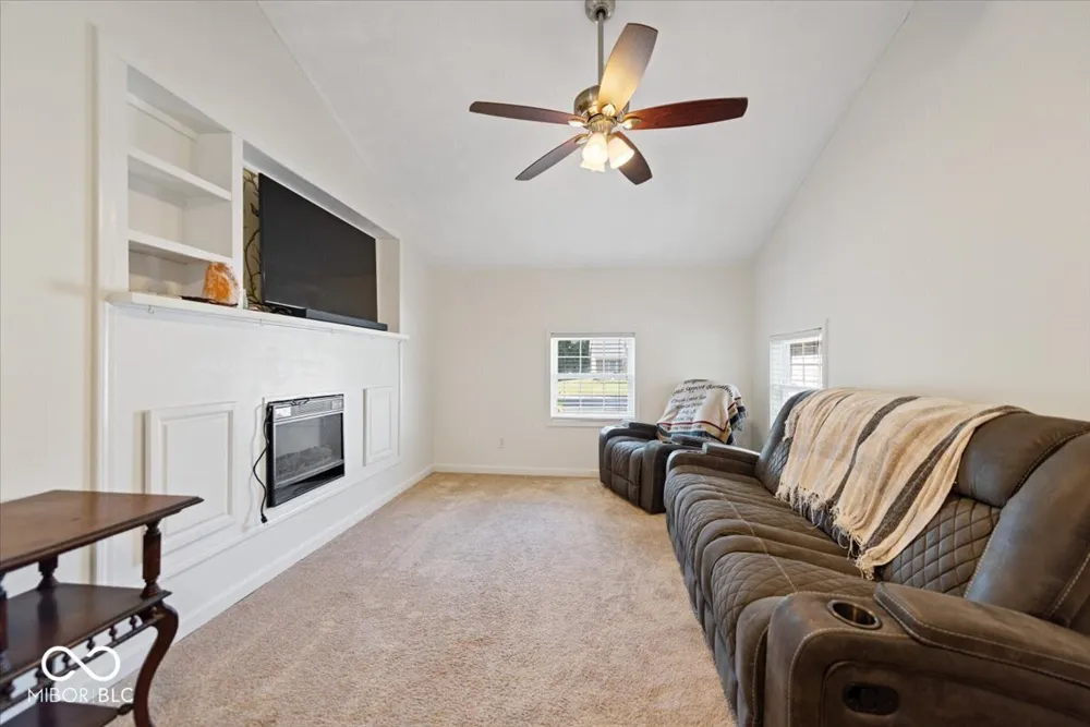 7785 E North Drive Camby, IN 46113