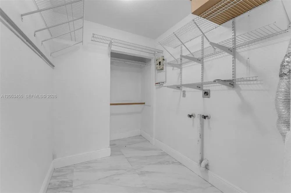 2900 SW 98th Ave Miami, FL 33165