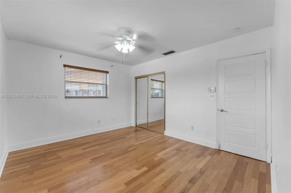 2900 SW 98th Ave Miami, FL 33165