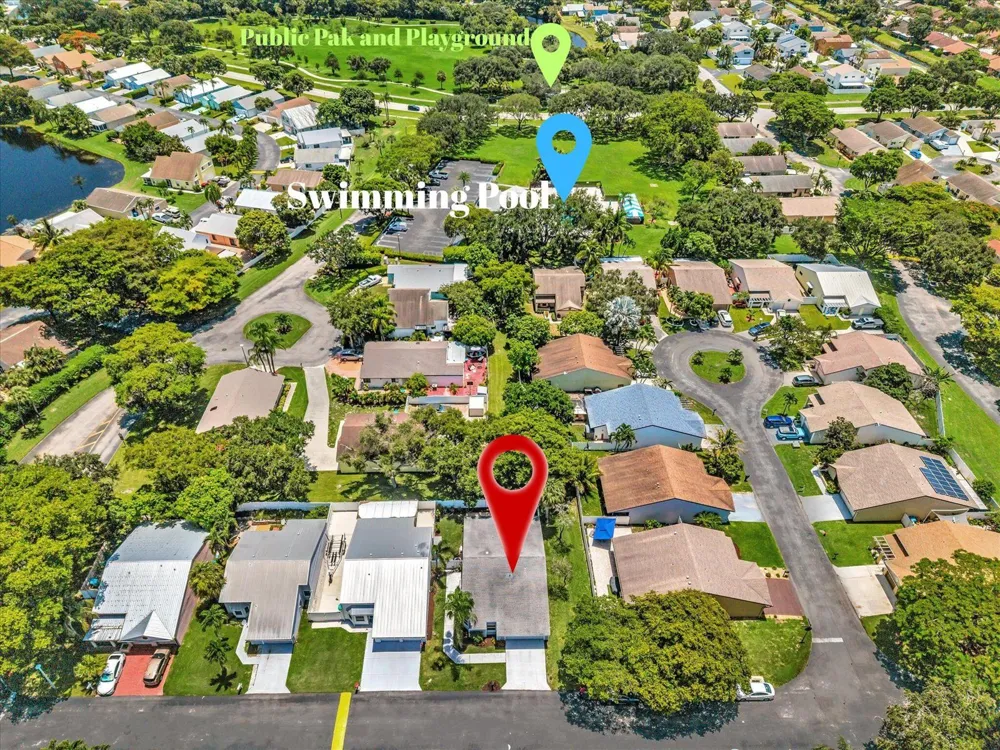 8 Hawthorne Lane Boynton Beach, FL 33426
