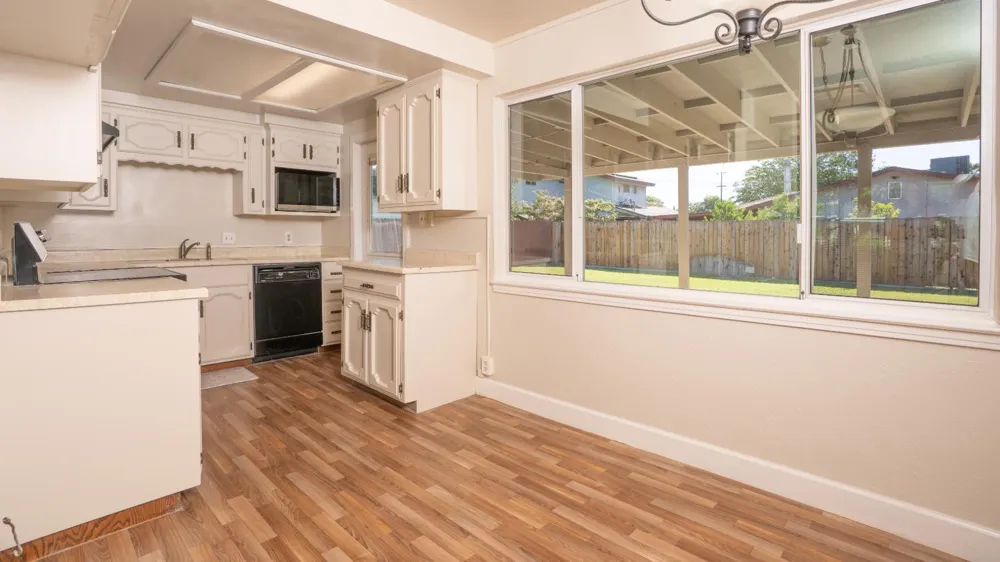 1070 N. Princeton Ave. Coalinga, CA 93210