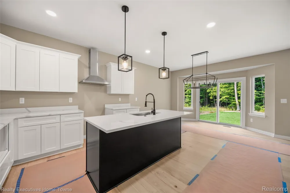 34823 CARDINAL LANE Richmond City, MI 48062