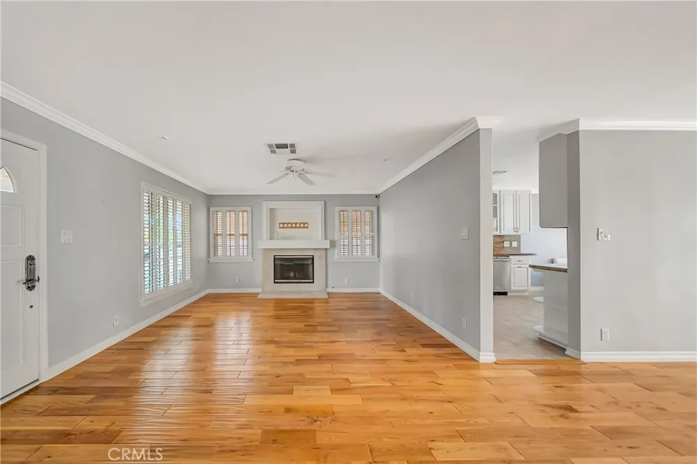22907 Leonora Dr Woodland Hills, CA 91367