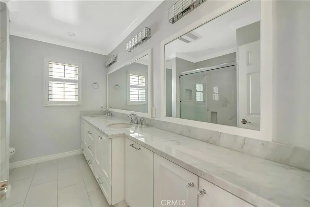 22907 Leonora Dr Woodland Hills, CA 91367