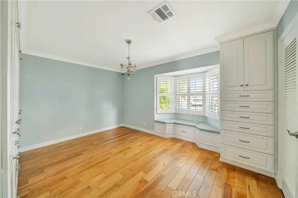 22907 Leonora Dr Woodland Hills, CA 91367