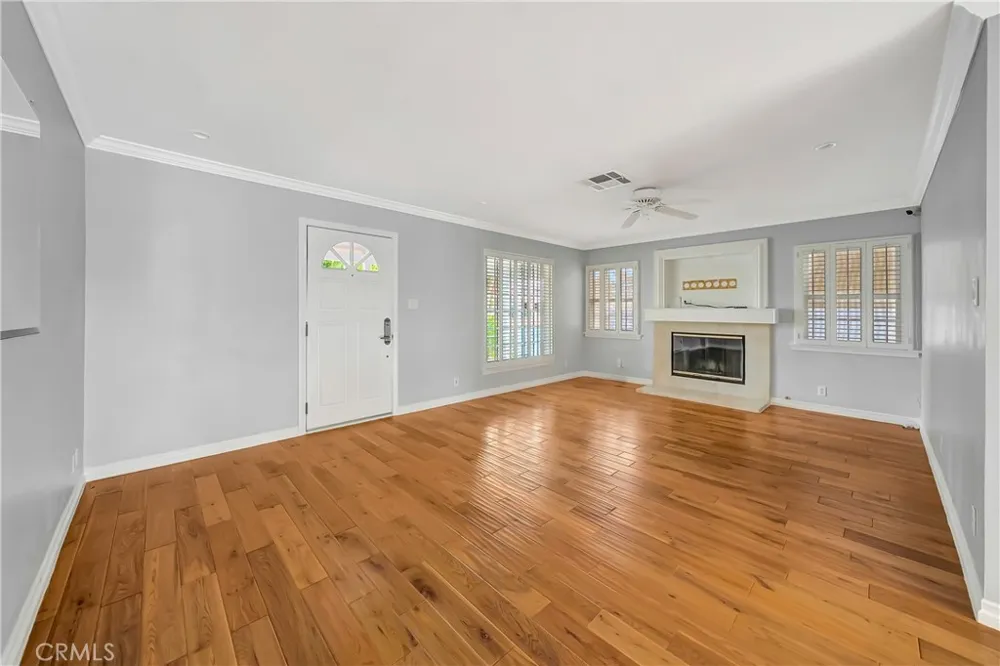 22907 Leonora Dr Woodland Hills, CA 91367