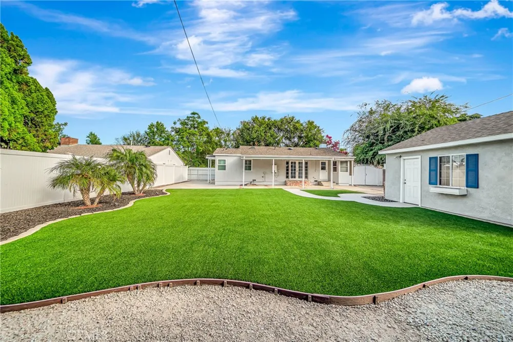 22907 Leonora Dr Woodland Hills, CA 91367
