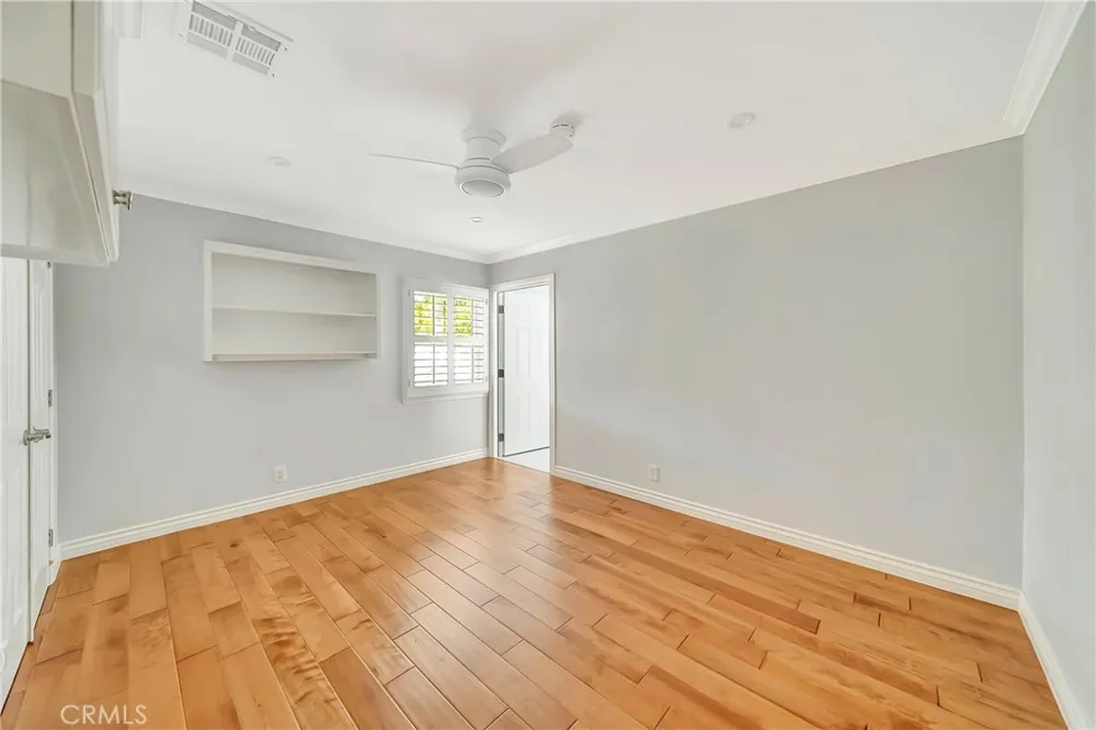 22907 Leonora Dr Woodland Hills, CA 91367