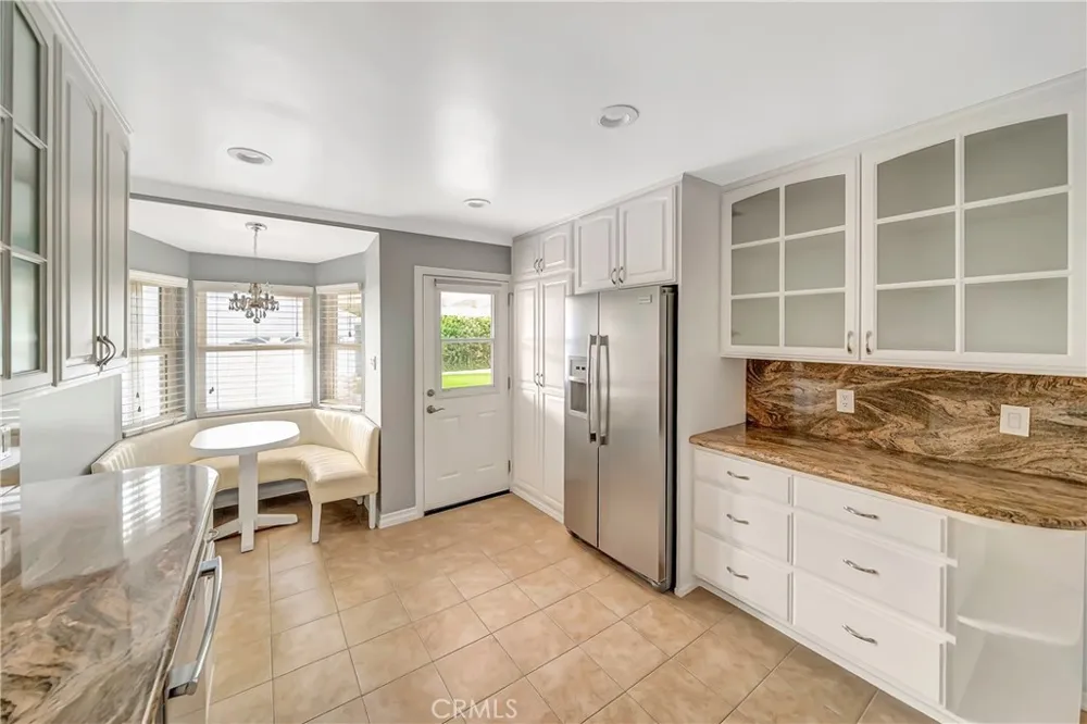 22907 Leonora Dr Woodland Hills, CA 91367