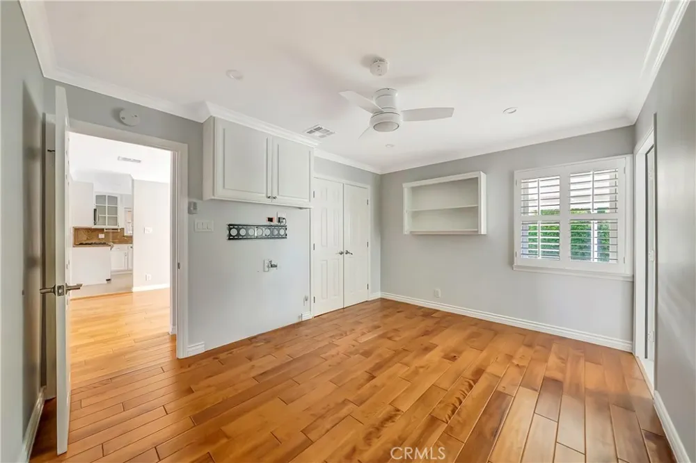 22907 Leonora Dr Woodland Hills, CA 91367