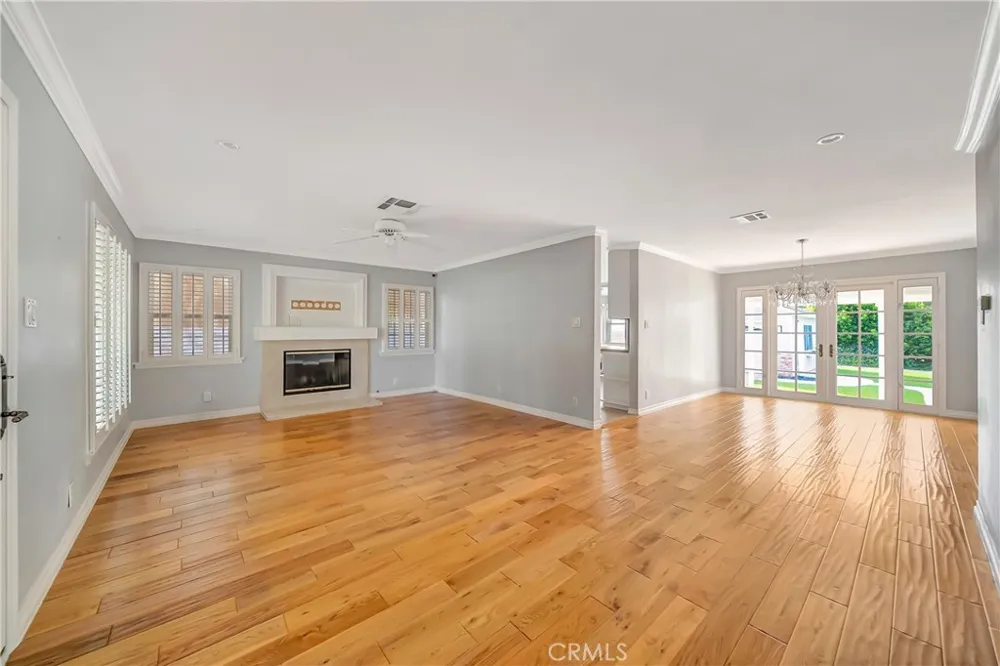 22907 Leonora Dr Woodland Hills, CA 91367