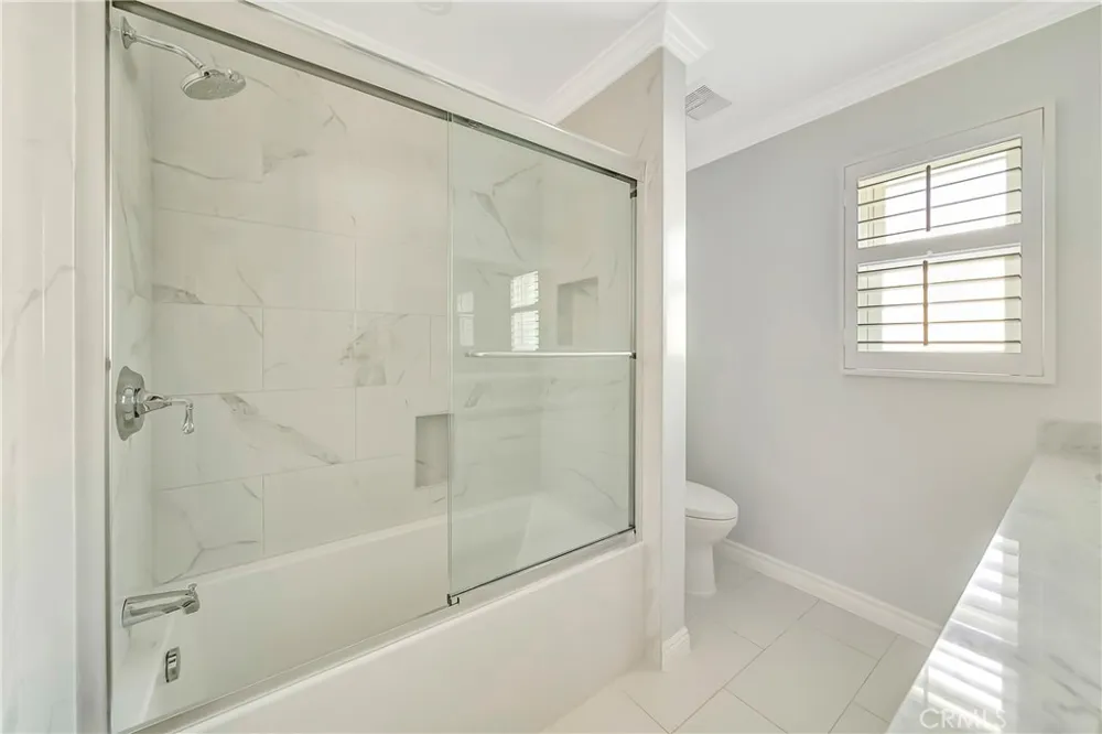22907 Leonora Dr Woodland Hills, CA 91367