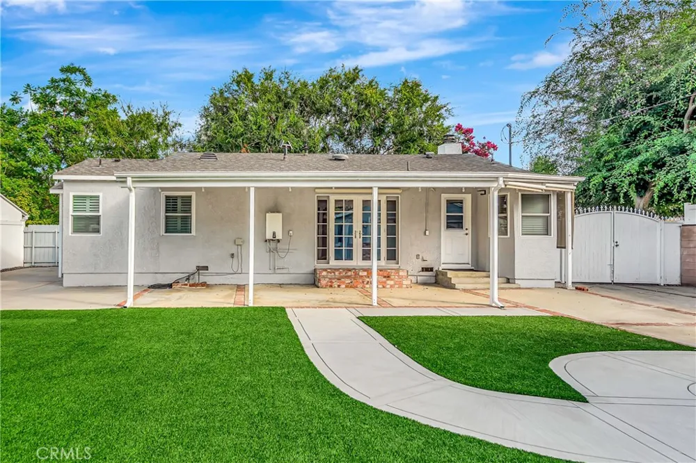 22907 Leonora Dr Woodland Hills, CA 91367