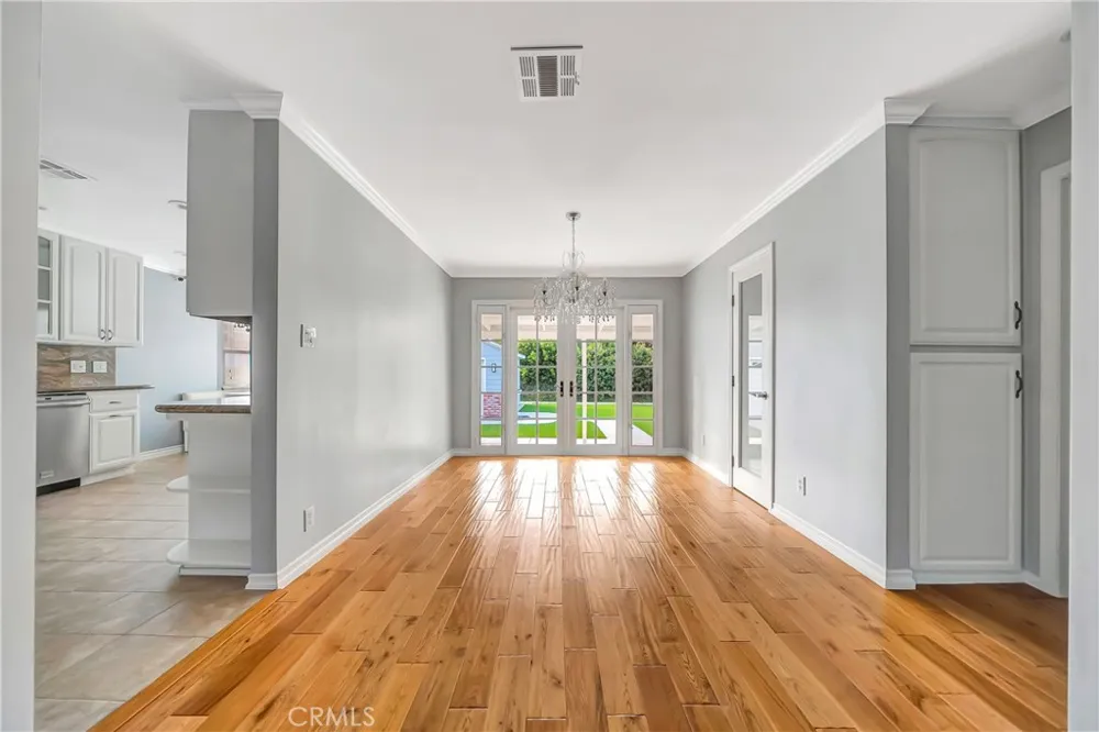 22907 Leonora Dr Woodland Hills, CA 91367