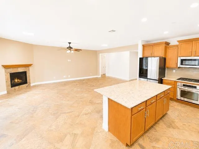 1247 Bellingham Dr Oceanside, CA 92057
