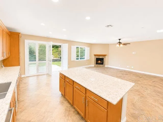 1247 Bellingham Dr Oceanside, CA 92057
