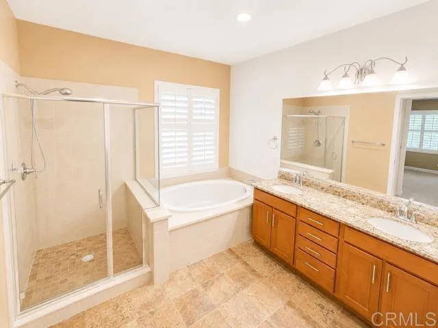 1247 Bellingham Dr Oceanside, CA 92057