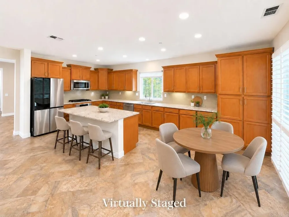 1247 Bellingham Dr Oceanside, CA 92057
