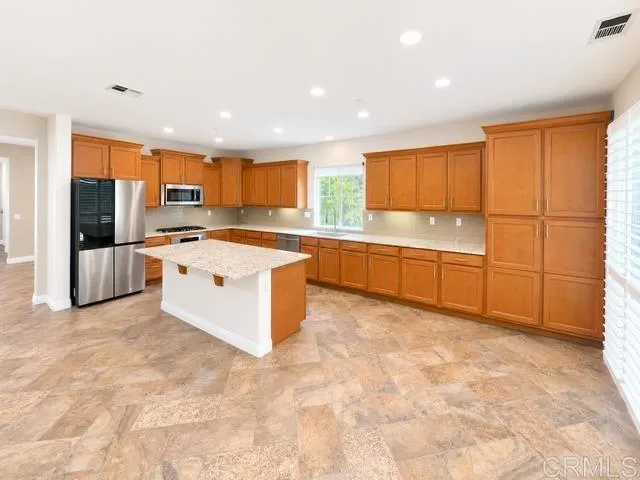 1247 Bellingham Dr Oceanside, CA 92057