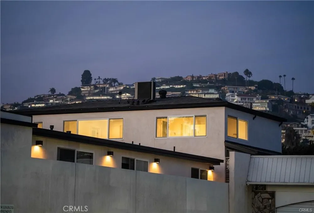 577 S Ramona #E Laguna Beach, CA 92651