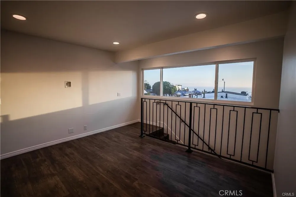 577 S Ramona #E Laguna Beach, CA 92651