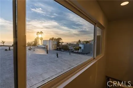 577 S Ramona #E Laguna Beach, CA 92651