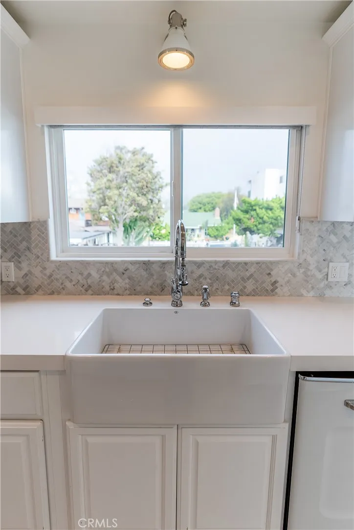 577 S Ramona #E Laguna Beach, CA 92651