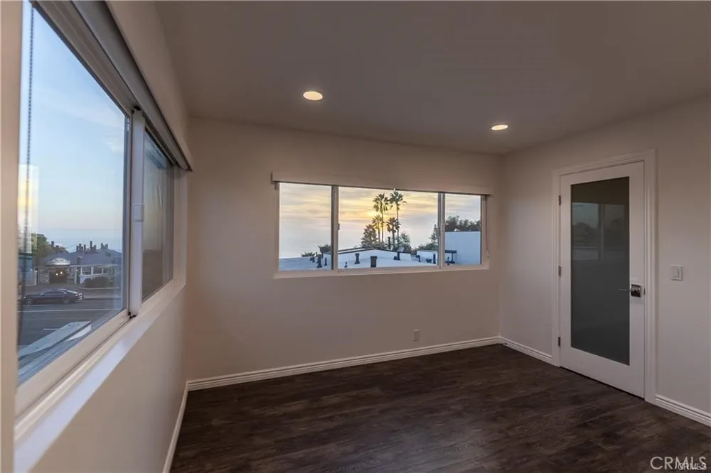 577 S Ramona #E Laguna Beach, CA 92651