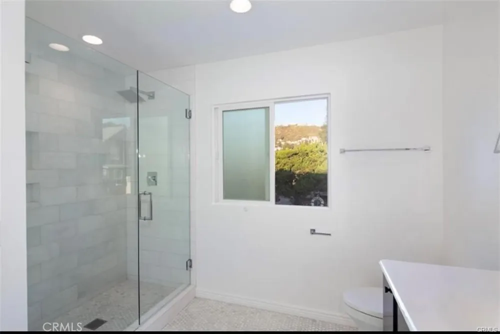 577 S Ramona #E Laguna Beach, CA 92651
