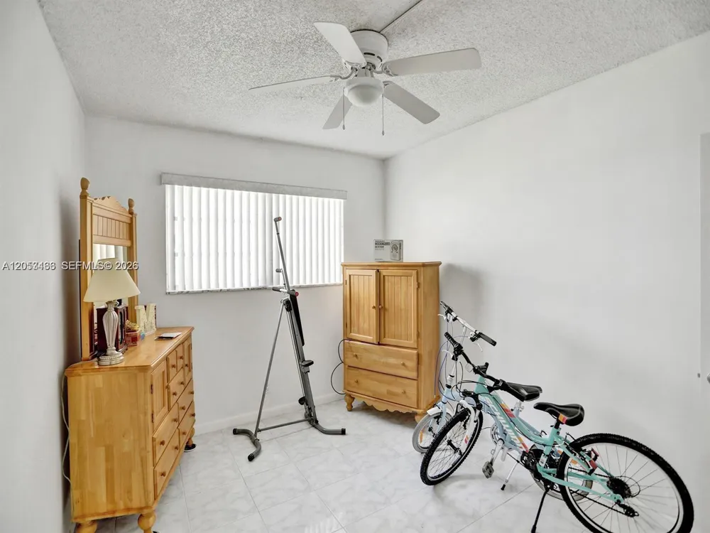 2040 NW 81st Ave #117 Pembroke Pines, FL 33024