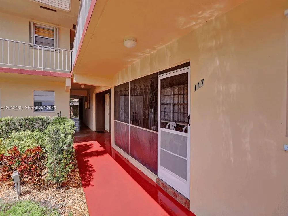 2040 NW 81st Ave #117 Pembroke Pines, FL 33024