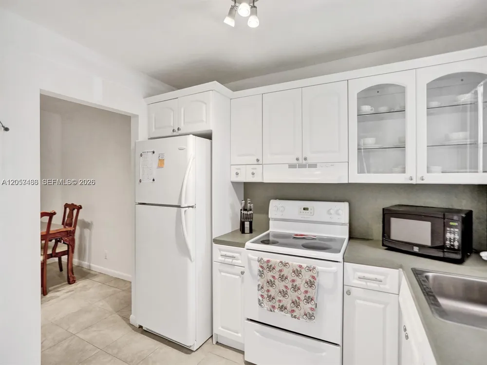 2040 NW 81st Ave #117 Pembroke Pines, FL 33024