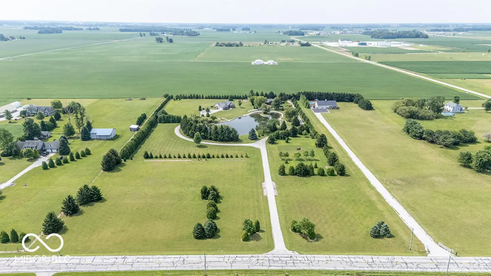 5307 W Division Road Tipton, IN 46072