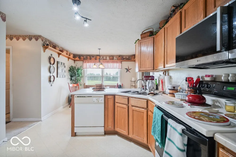 5307 W Division Road Tipton, IN 46072