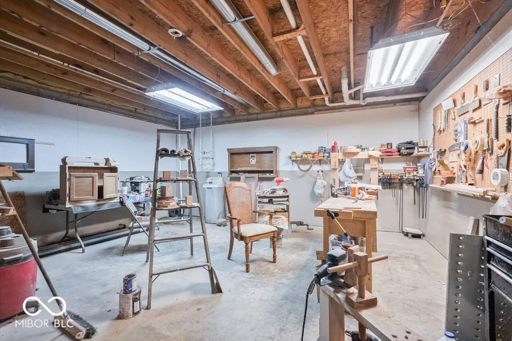 5307 W Division Road Tipton, IN 46072