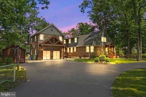 257 CHICAGAMI TRAIL