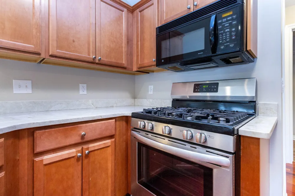 45637 Graystone Lane Canton, MI 48187