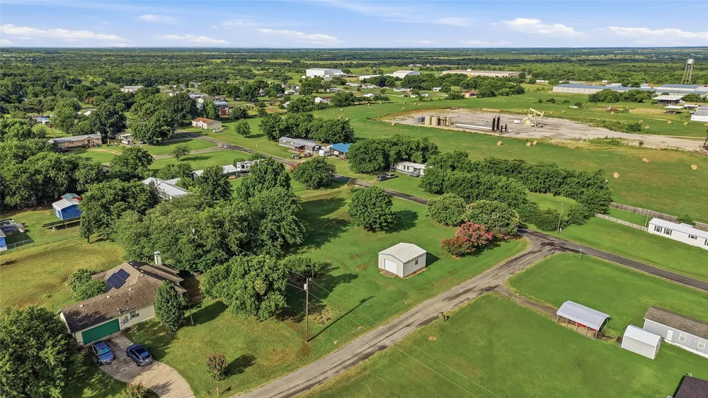 409 Katie Rose Lane Southmayd, TX 75092